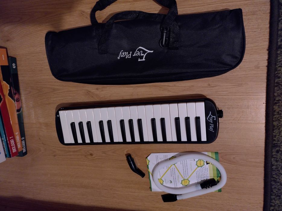 Melodyka Ever Play M32A-BK komplet