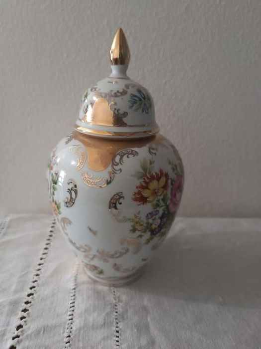 Artibus - Pote antigo