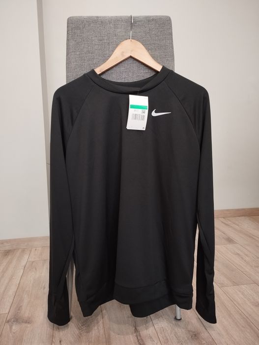 Лонгслів футболка Nike XL
Футболка Nike dri fit aca