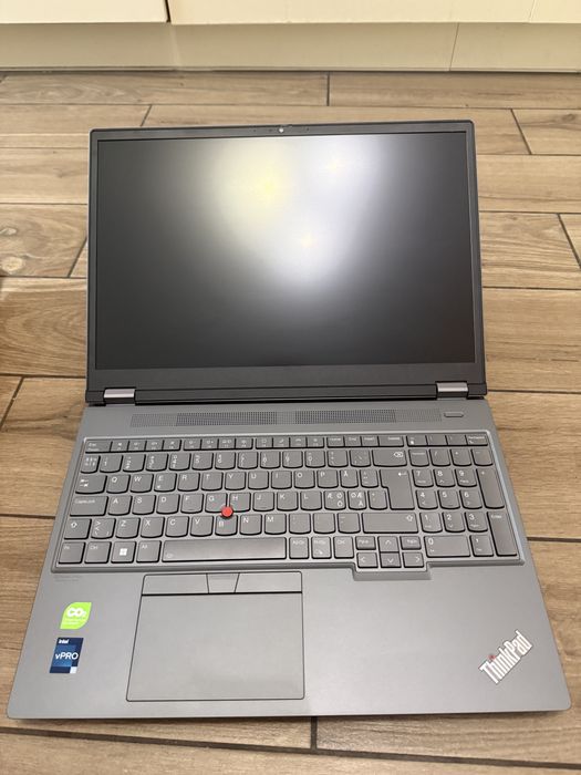 Laptop ThinkPad  P16 G2 i7-13850HZ 64GB 1TB RTX 3500 Ada
