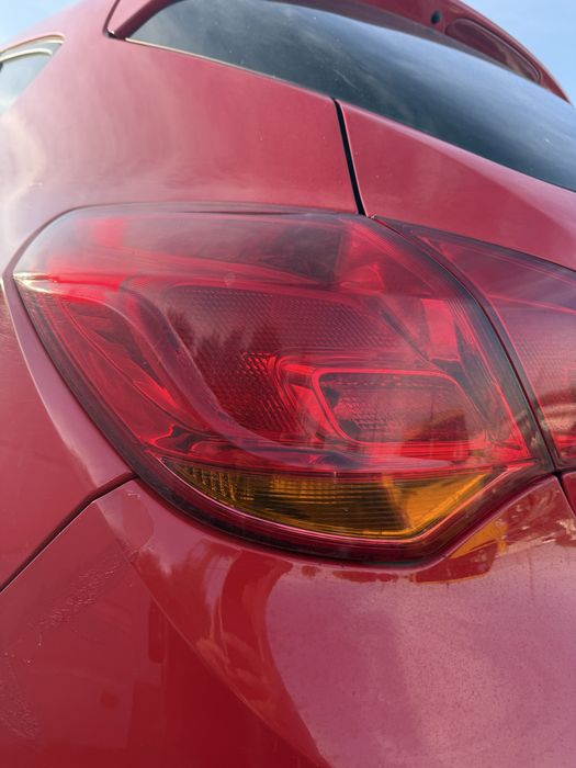 Lampa lewa tył Opel Astra J