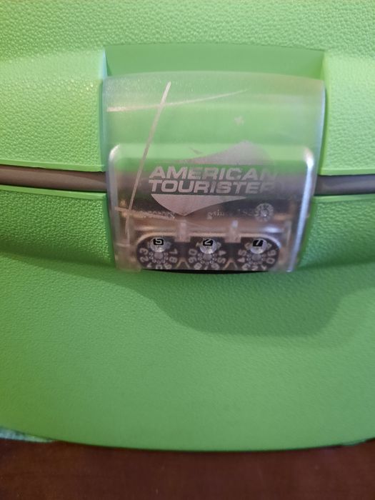 Necessair American Tourister