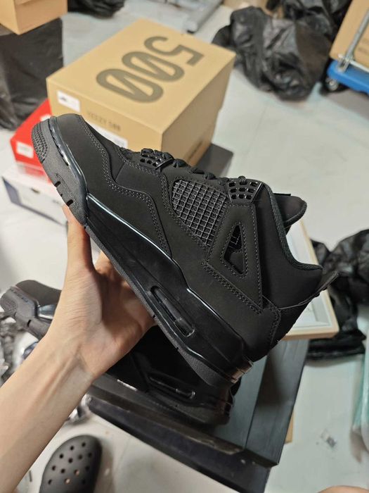 Air Jordan 4 Retro Black Cat  R.43