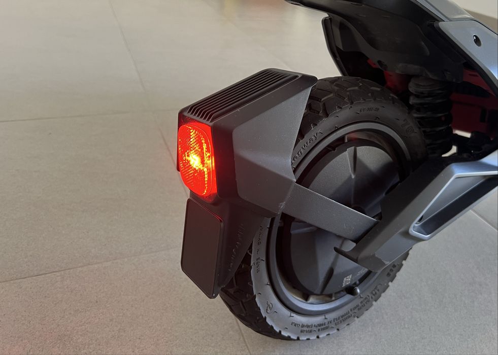Trotinette Segway Ninebot ZT3 Pro: Nova e Completa!