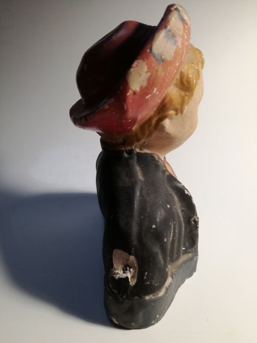 Busto antigo de menina em terracota