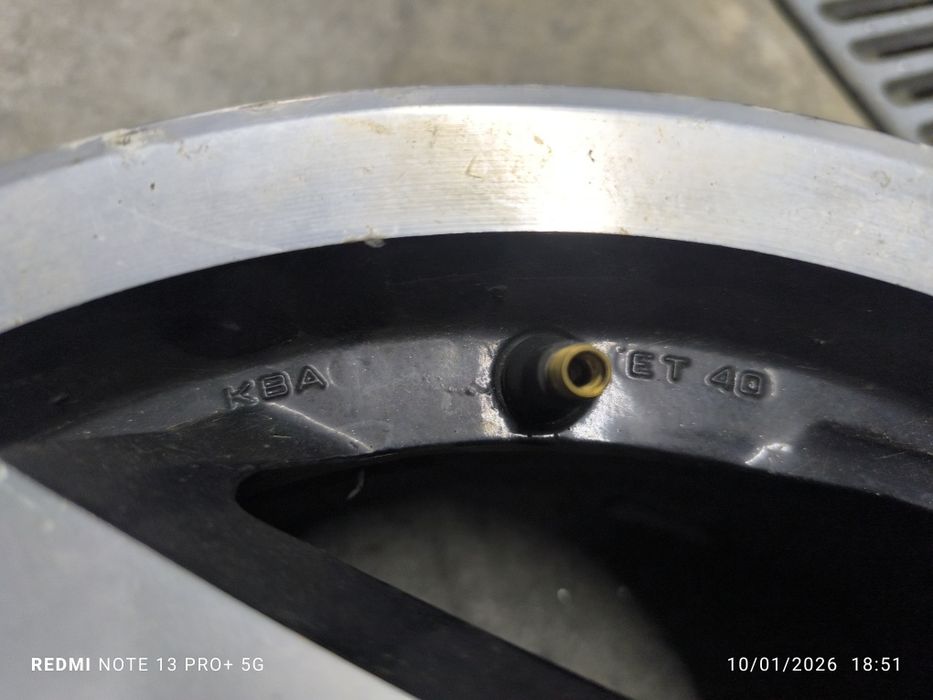 Vendo jantes MOMO 14 4x108 6-ET40