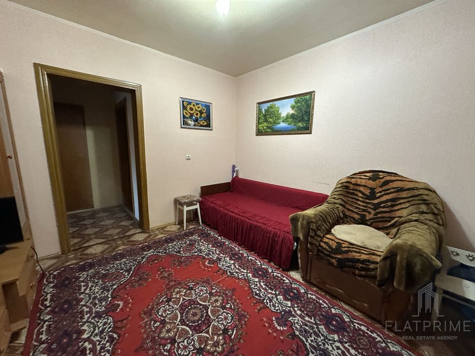 Продам 3-х кімнатну квартиру метро Осокорки