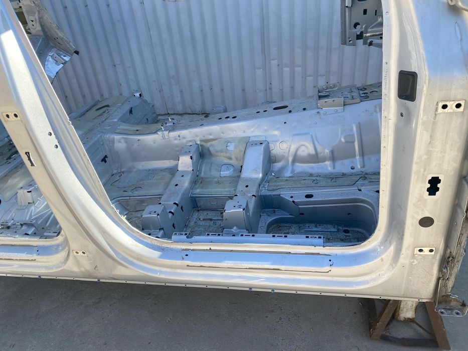 Кузов Четверть Права Ланжерон Ауді Кю7 4М Audi Q7 4Л Розборка