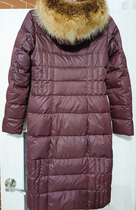Жіночий пуховик натуральний