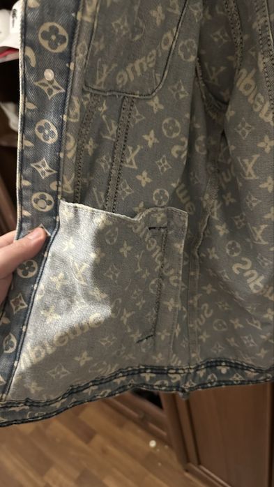 Джинсова куртка Supreme Louis Vuitton