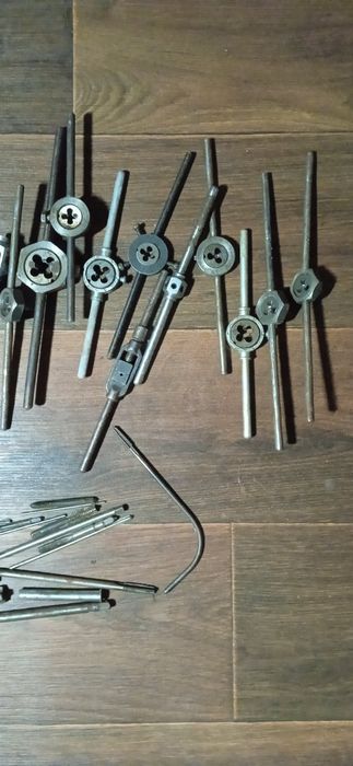 Метчики пляшки держатели