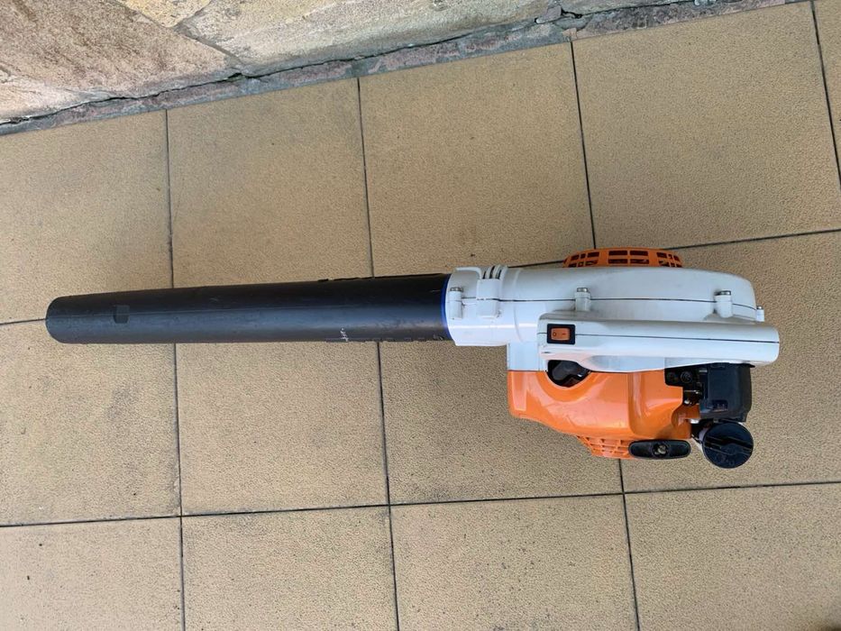 Оригінальна бензинова повітродувка STIHL BG 50