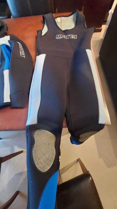 Fato de Mergulho, Tamanho M, da Marca Mares - 5mm - Homem