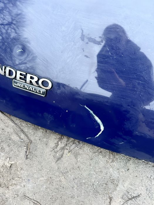 Задня ляда кришка багажника Dacia Sandero Дача Сандеро 2007—2011