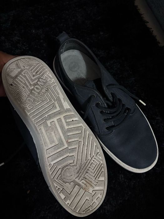 Venda de calcado, usado somente 2 vezes e esta novo em bom estado