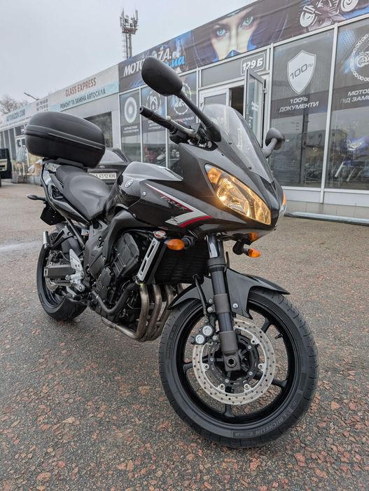Мотоцикл Yamaha FZ6 Fazer S2 MoToBaZa