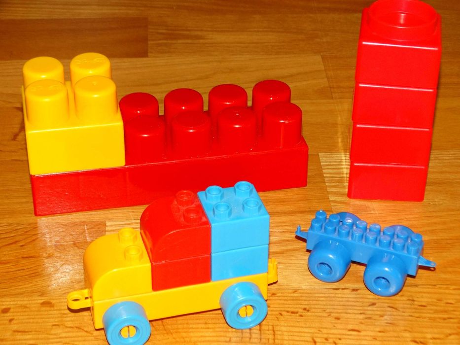 Pojazdy Klocki Duże małe plastikowe Zestaw 13 sztuk Hemar