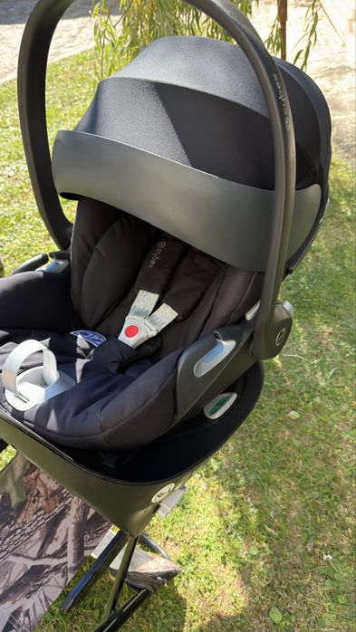 Cybex cloud z + isofix база
