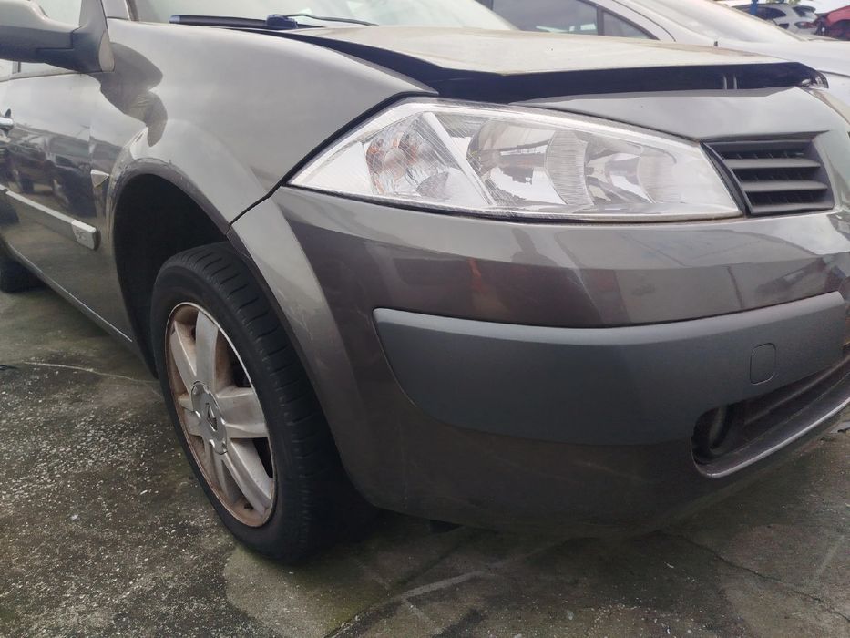 Pára-choques frente RENAULT Megane II Break (KM0/1_)