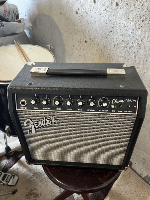 Комбік Fender Champion 20