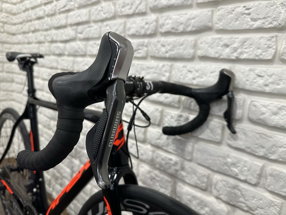 Rower szosowy Apex Ultegra Di2 tarcze
