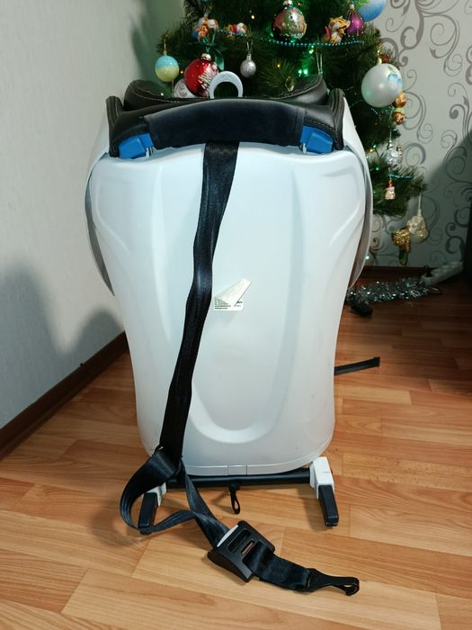 Продам автокрісло Caretero Defender Plus Isofix