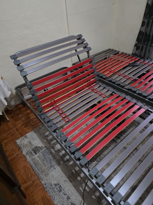 Duas camas articuladas