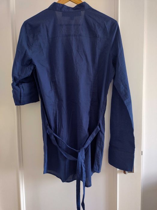 Túnica/Camisa comprida azul escuro – Tamanho L – Manga comprida
