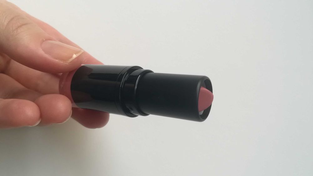 Batom NUDE Revolution Pro Lipstick bare 112 sooner or later - NOVO
