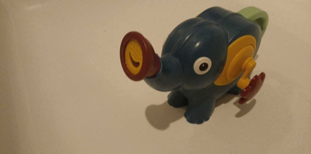 Słonik do wanny pompka zabawkowa