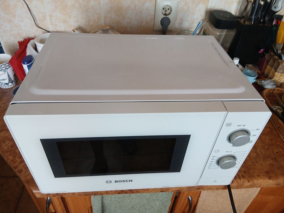 Микроволновка Bosch. Рабочая