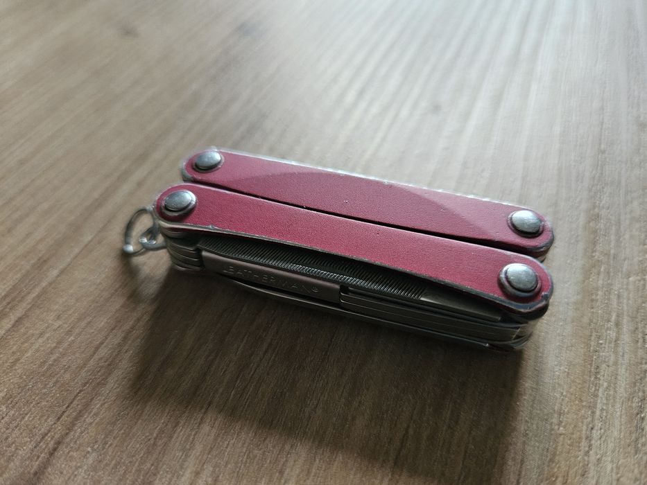 Multitool leatherman squirt ps4