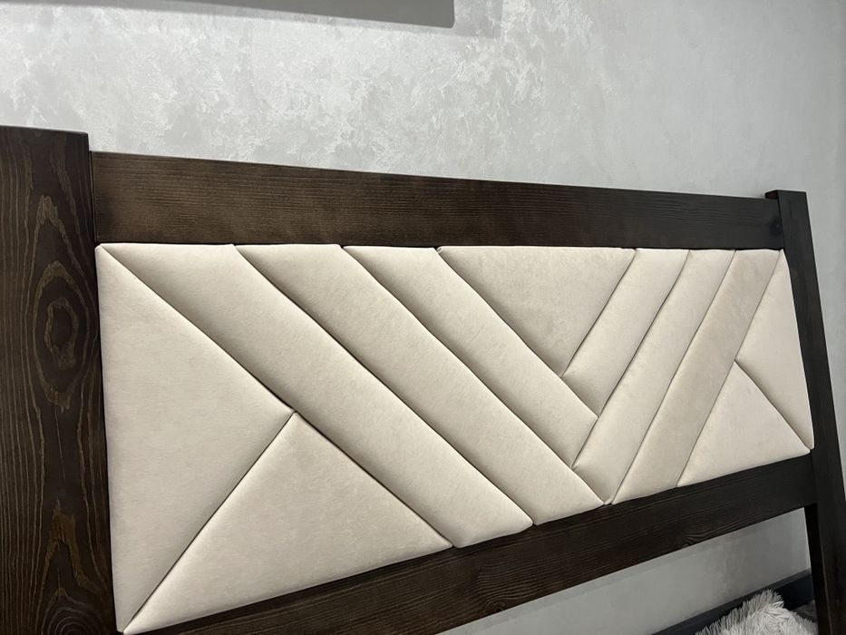 Ліжко деревянне з м'яким ізголів'ям 1.6*2.