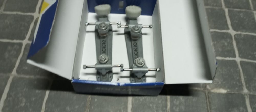 Chassis rolline 260  e respectivas rodas e rolamentos  patinagem artís