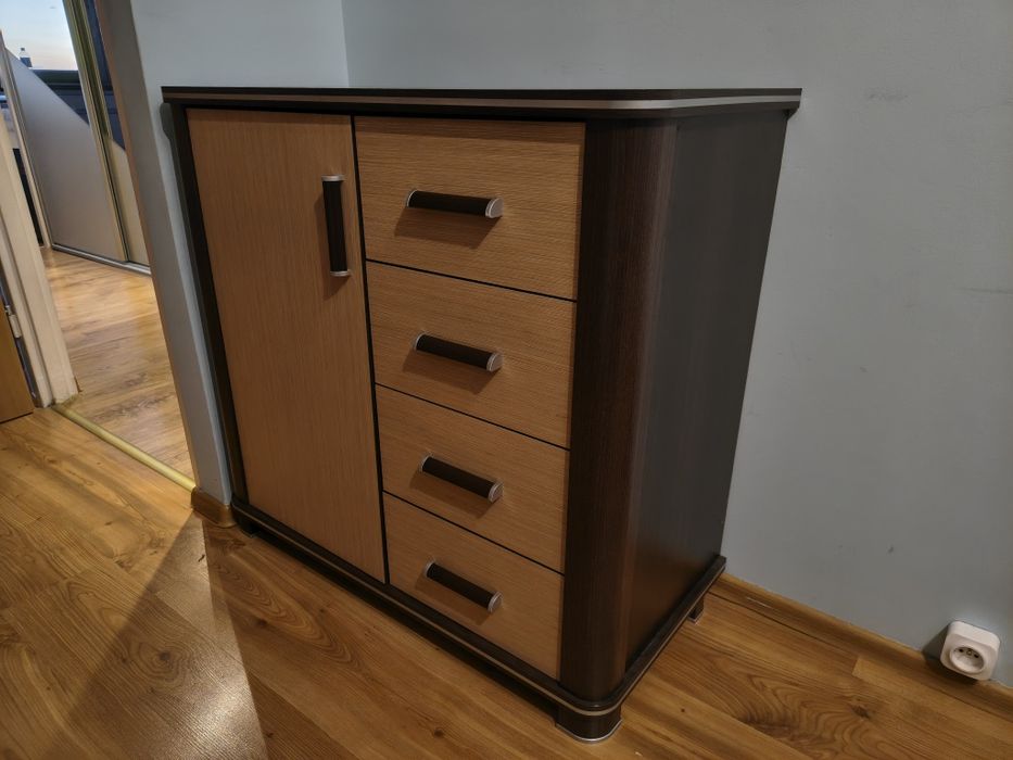 Komoda z szufladami i szafką