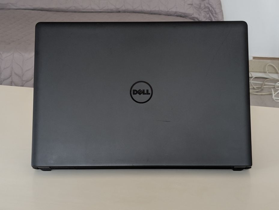Laptop Dell Latitude 3570 8Gb ram, 256SSD, 15.6"mat i3-6th, win 11.