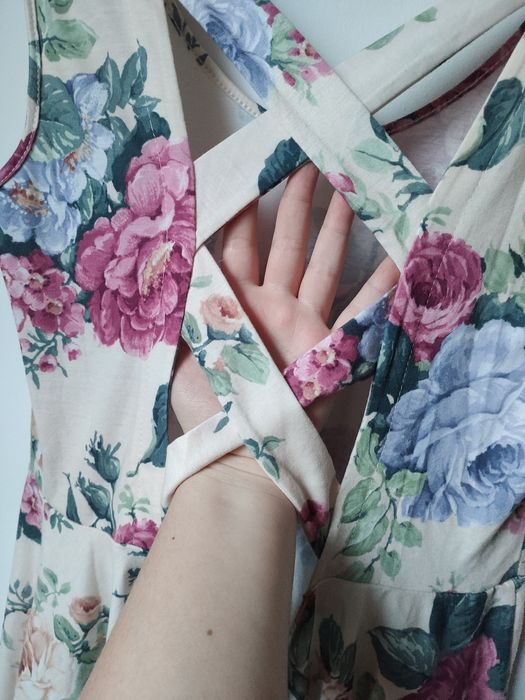 Sukienka w kwiaty na wiosnę xl XXL 44 42 atmosphere rozkloszowana