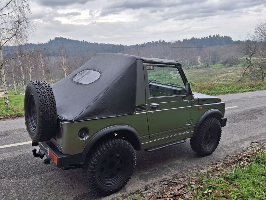 Susuki Santana Sj410