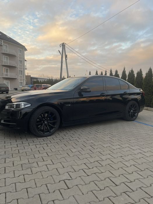 БМВ ф10 в идеальном состоянии