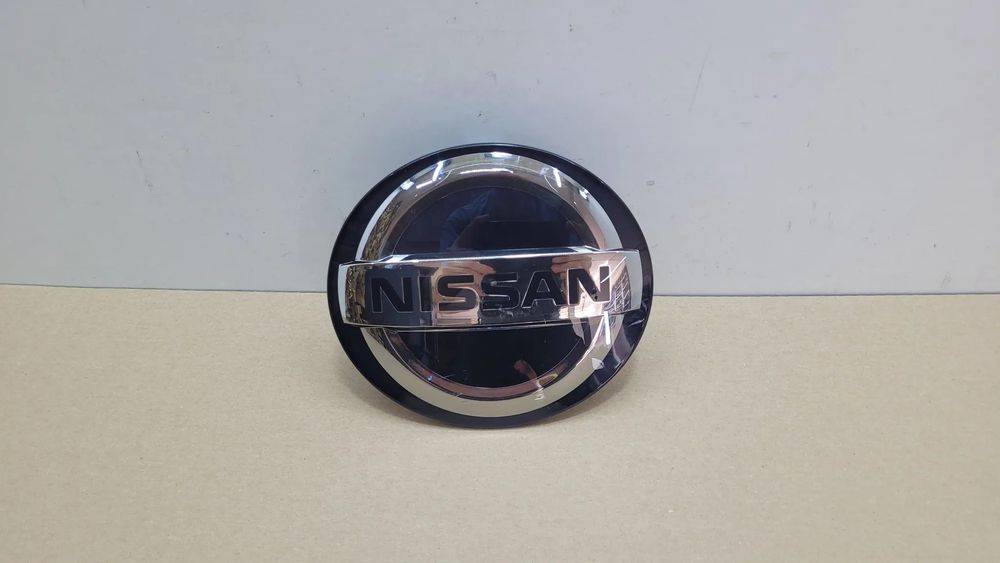 NISSAN QASHQAI J11 II LIFT EMBLEMAT ZNACZEK LOGO