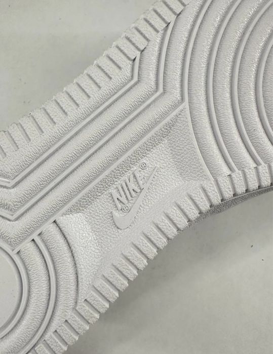 Air force białe rozmoar 44