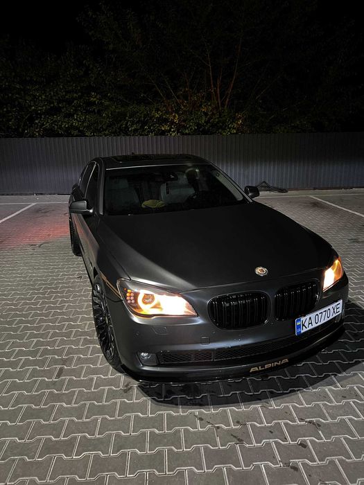 BMW F01 740I (Alpina B7)
