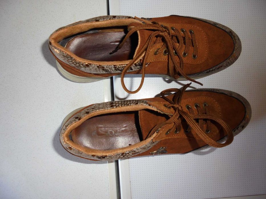 sapatilhas de senhora cor castanho