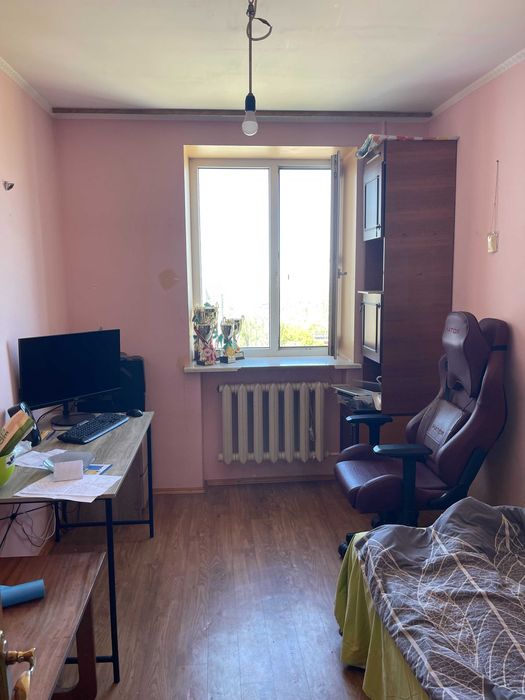 Продам 2-кімнатну квартиру