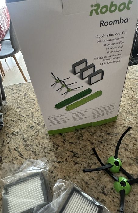 Roomba i5 (usado) + algumas peças originais