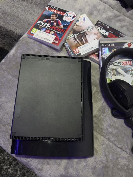 Ps3 Super Slim 500GB + Fones PS + Jogos