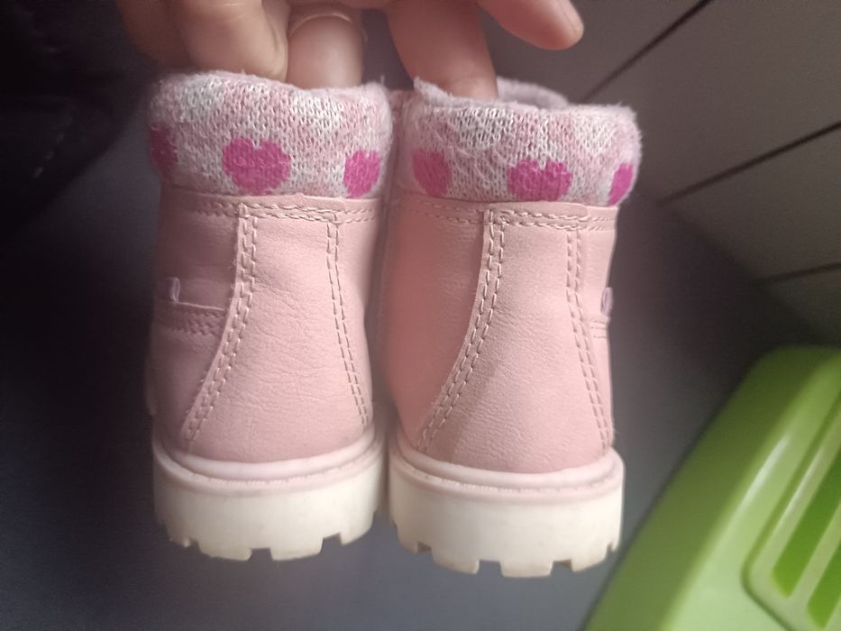 Sprzedam piękne buciki firmy Fila r22