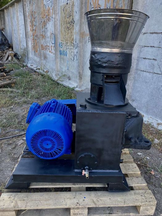 гранулятор для кормів та пелет техномашстрой гранд 300  22 кВт 380В БУ