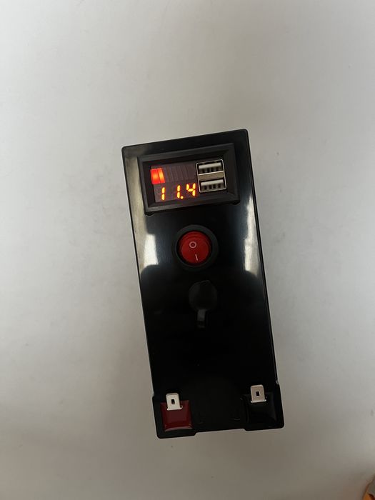 Akumulator LiFePO4 12V 150Ah USB + gniazdo 12V z ładowarką