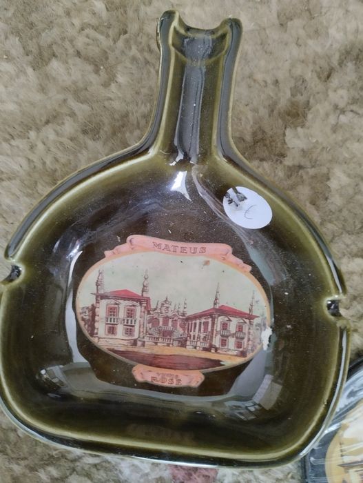 Reclamo luminoso sumo Pago. Lata de café Torrié. Travessa Vista Alegre